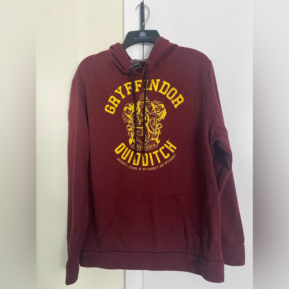 Harry Potter Gryffindor Hoodie L Maroon Quidditch Team Pullover Sweatshirt
